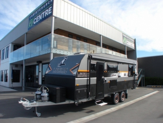 NEW - Legion - Kiwi - 23ft - Front Club - Walk Around Bed